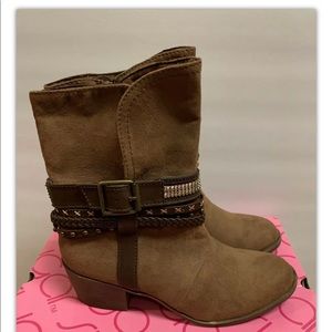 Sugar Trinket Mid Calf Boots